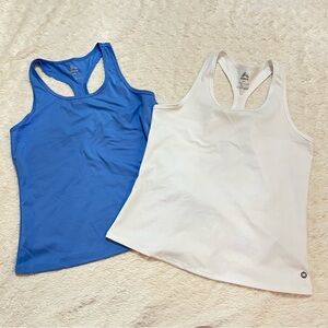 5/25🦋 2 RBX Tank Tops Blue and White Size Small